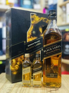 Johnnie Walker Black  Label 12 Years 雙酒版套裝